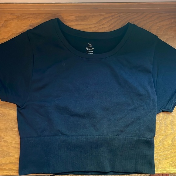 aerie Tops - Aerie Offline Black Cropped T-Shirt